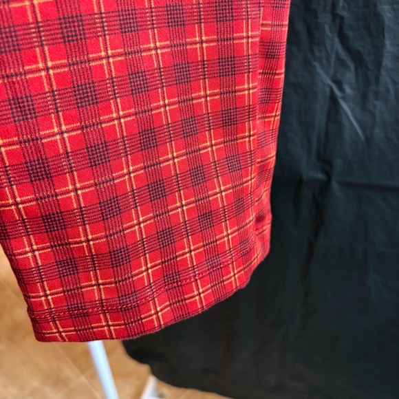 Croft & Barrow 6 Petite Red Plaid The Effortless Stretch Pattern Pants - Picture 5 of 5